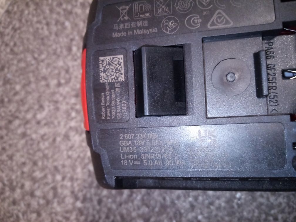 Akumulator Bosch 18 v 5.0 AMP share nowy oryginał