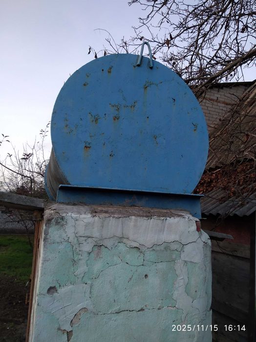 Ємність на 2,5 куба металева