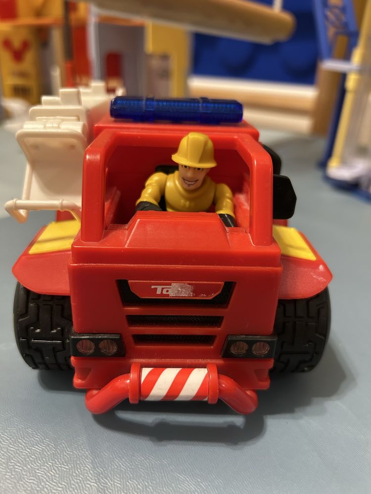 Wóz strażacki Tonka z dzwiekiem i światłami