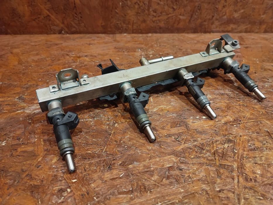 BMW E46 / E83 / E85 / E87 / E90 / E91 ORYGINALNY KOMPLET WTRYSKÓW + LISTWA WTRYSKOWA SIMENS DO SILNIKÓW GAMY N46 / N45 ( 1.6i / 1.8i / 2.0i ) O NR.  13 53 7 506 158 / 13 53 7 530 420 OEM SPRAWNE W 100%