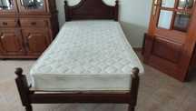 Cama madeira solteiro com colchão
