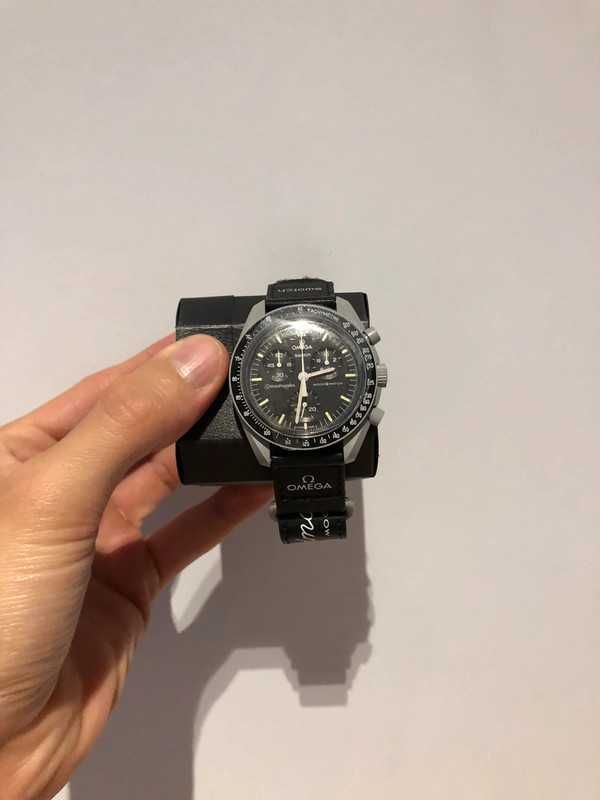 Omega x Swatch Misja do Księżyca: Czarny Styl dla Górskich Przygód