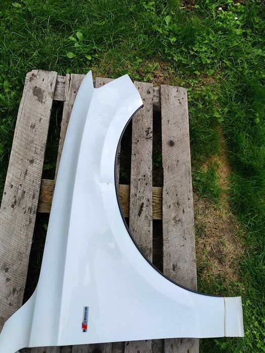 Audi Q5 błotnik przód przedni LS9R