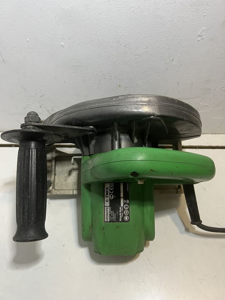 Дискова пилка Hitachi C7MFA