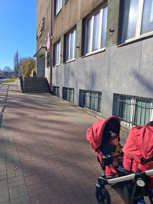 Sprzedam pilnie wózek dla dzieci rok po roku