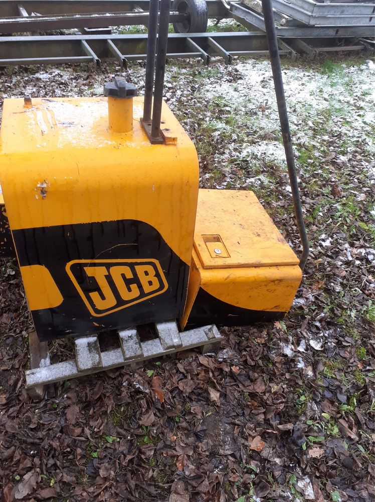 Koparka Jcb js 130