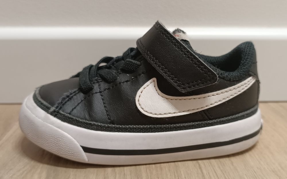 Nike 21 adidasy buty sportowe jesienne dla chłopca dziewczynki rzepy