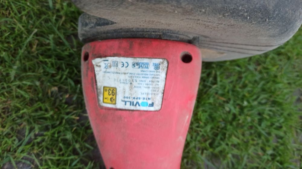 Podkaszarka elektryczna