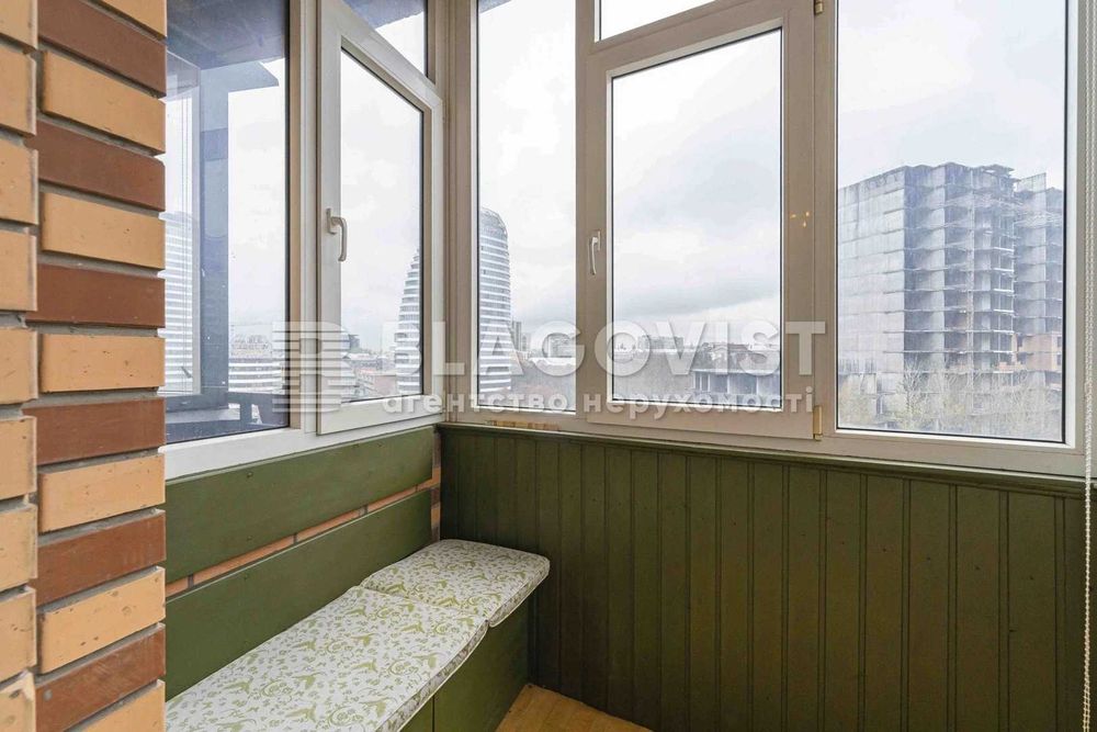 Продаж 2к.квартири 87,4 кв.м. Старонаводницька 6Б Печерськ м.Печерська