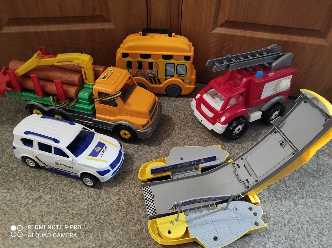 Трек,машина пожарная,полиция,грузовик,инструмент набор детский