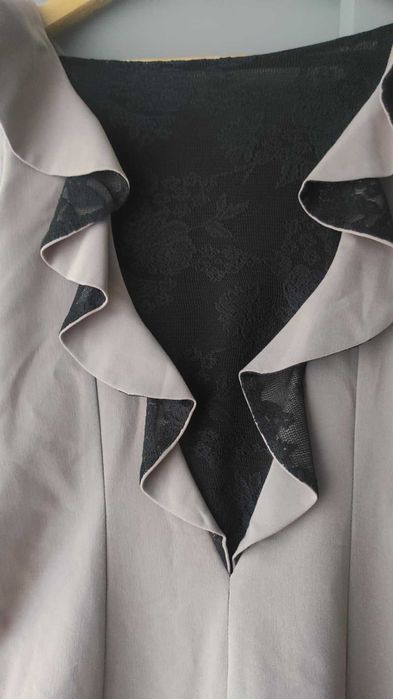 Piękna elegancka sukienka r. 36 / s