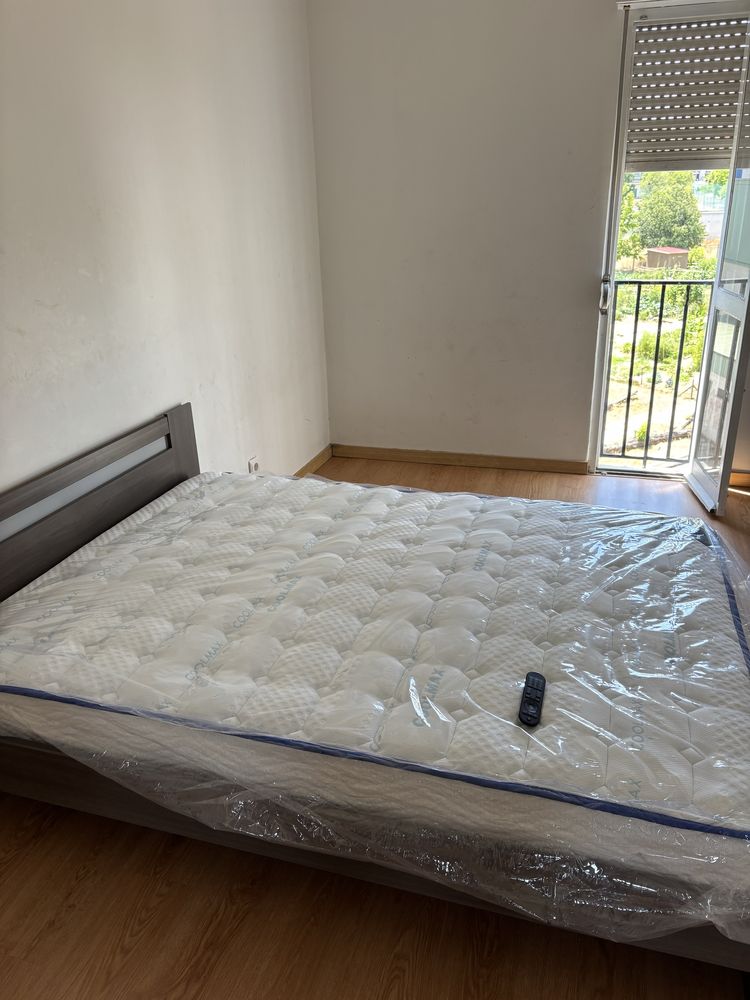 Disponivel Quarto casal em Miratejo