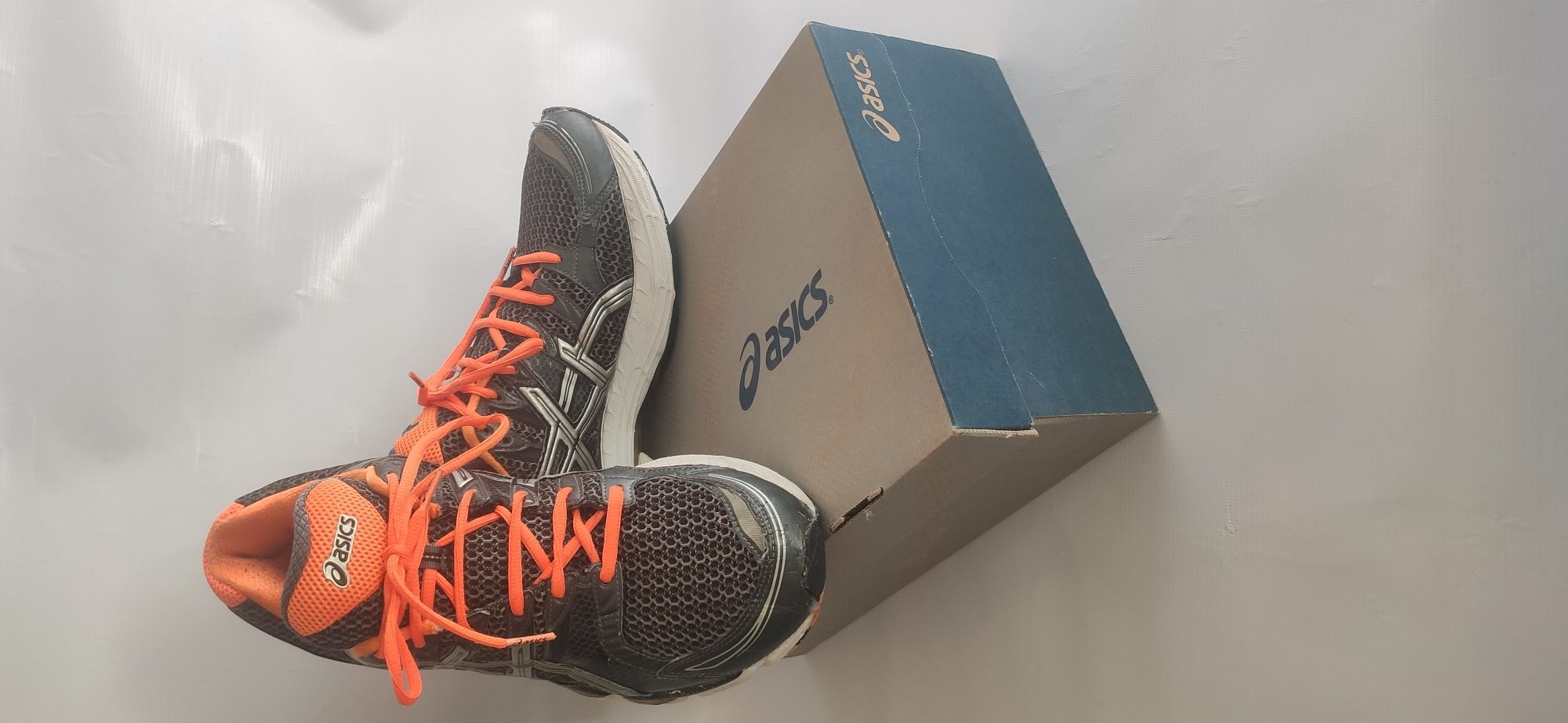 Sapatilhas ASICS Gel Nimbus T045N tamanho 45