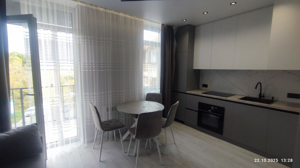 Продаж 1 кім квартири в новобудові міста Ужгород.