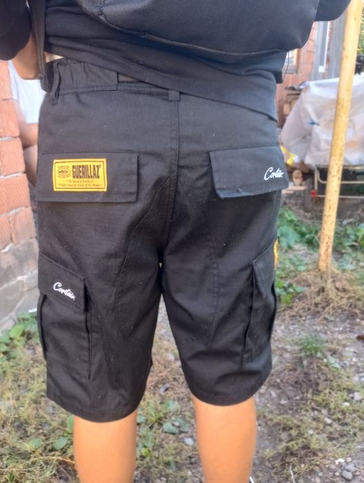 Продам шорти. Ціна договірна.