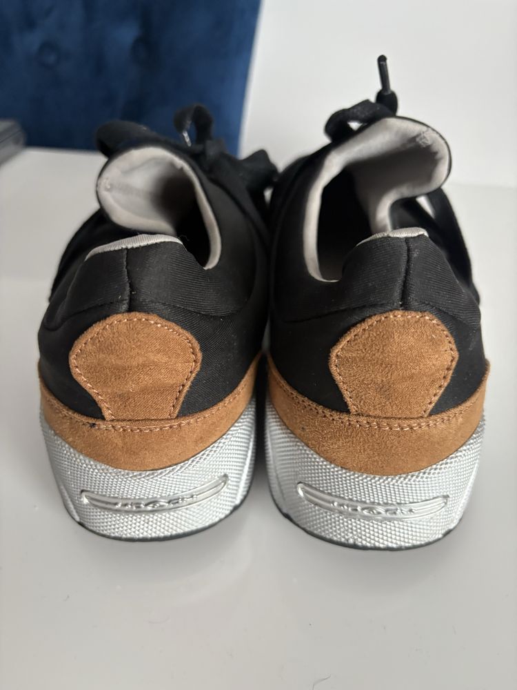 Buty męskie sportowe polecam!!!