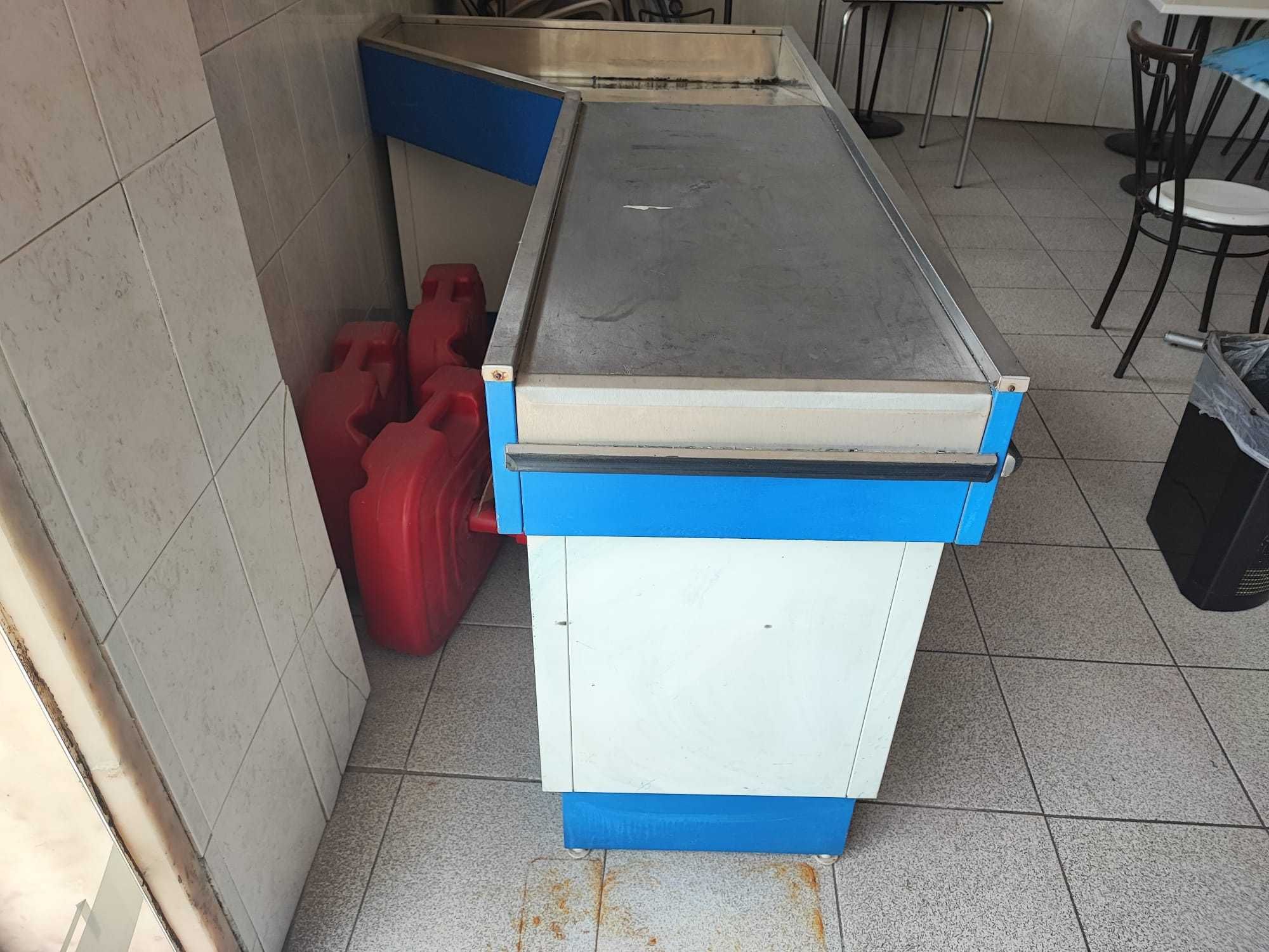 Mesa de saída para supermercado