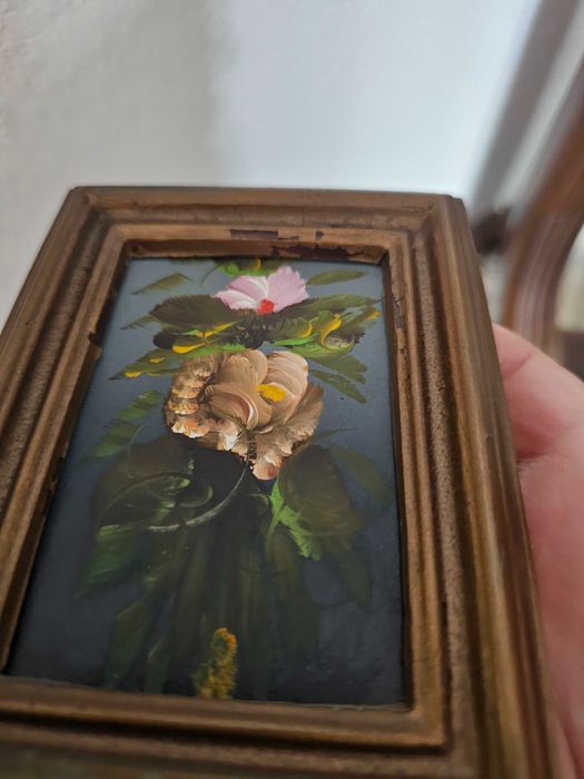 Par de quadros antigos pintados a óleo – flores em relevo