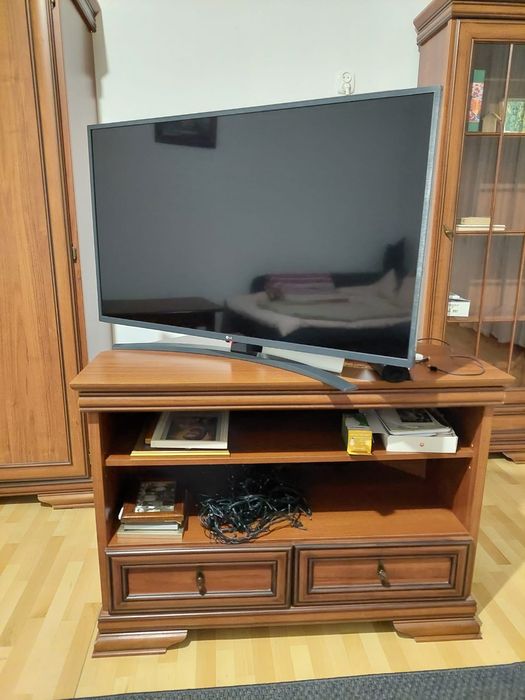 Szafka pod telewizor