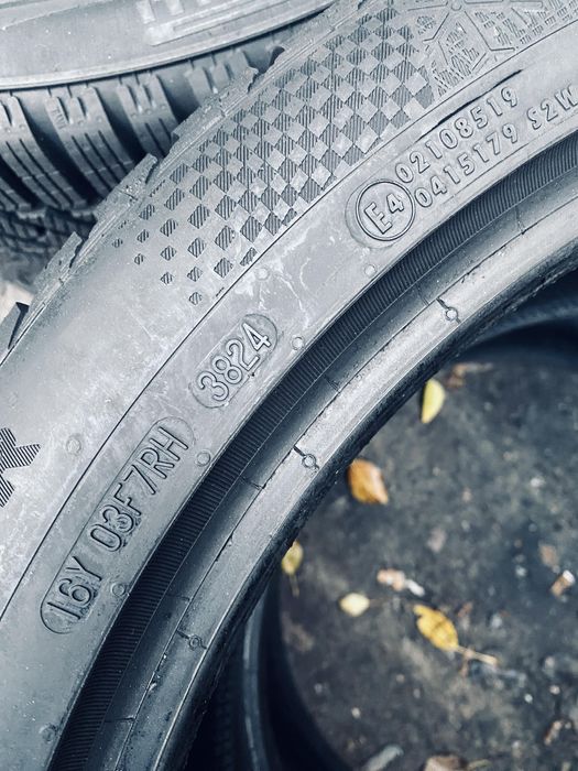 275 40 20 Continental Ts860S SSR 2024 95%