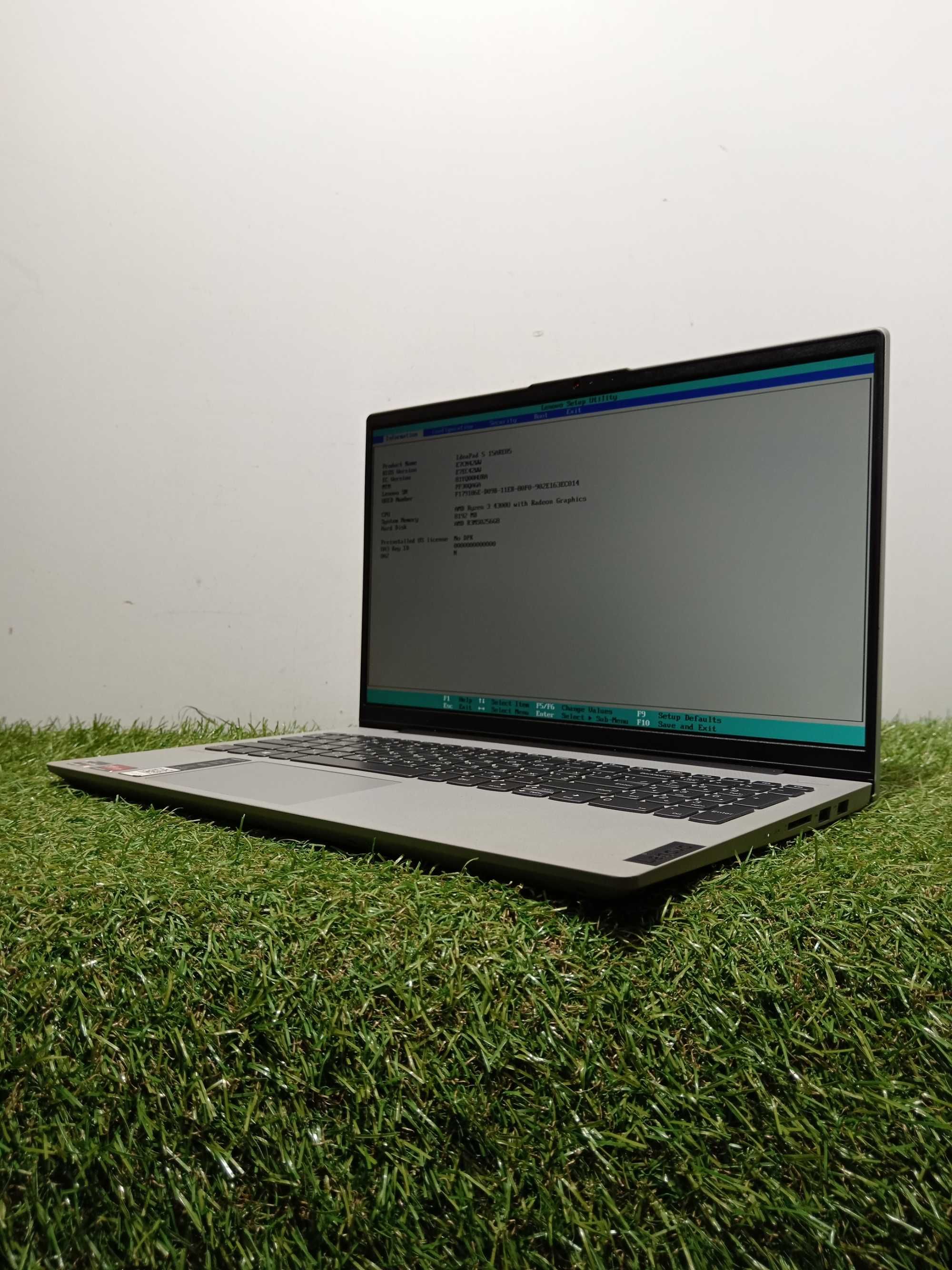 Ноутбук Lenovo 5 (Ryzen 3 4300U/8 /SSD 256)15.6" IPS Матриця 90% АКБ