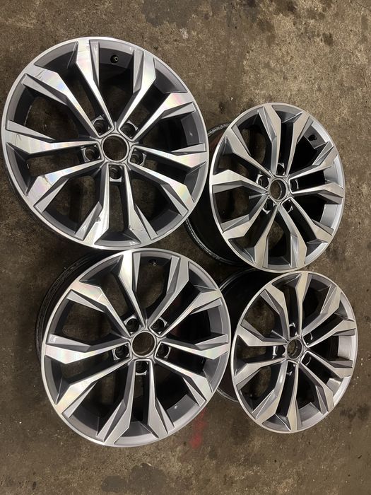 Komplet felg Volkswagen Passat 7,0”x17” 5x112 ET40 3G0
