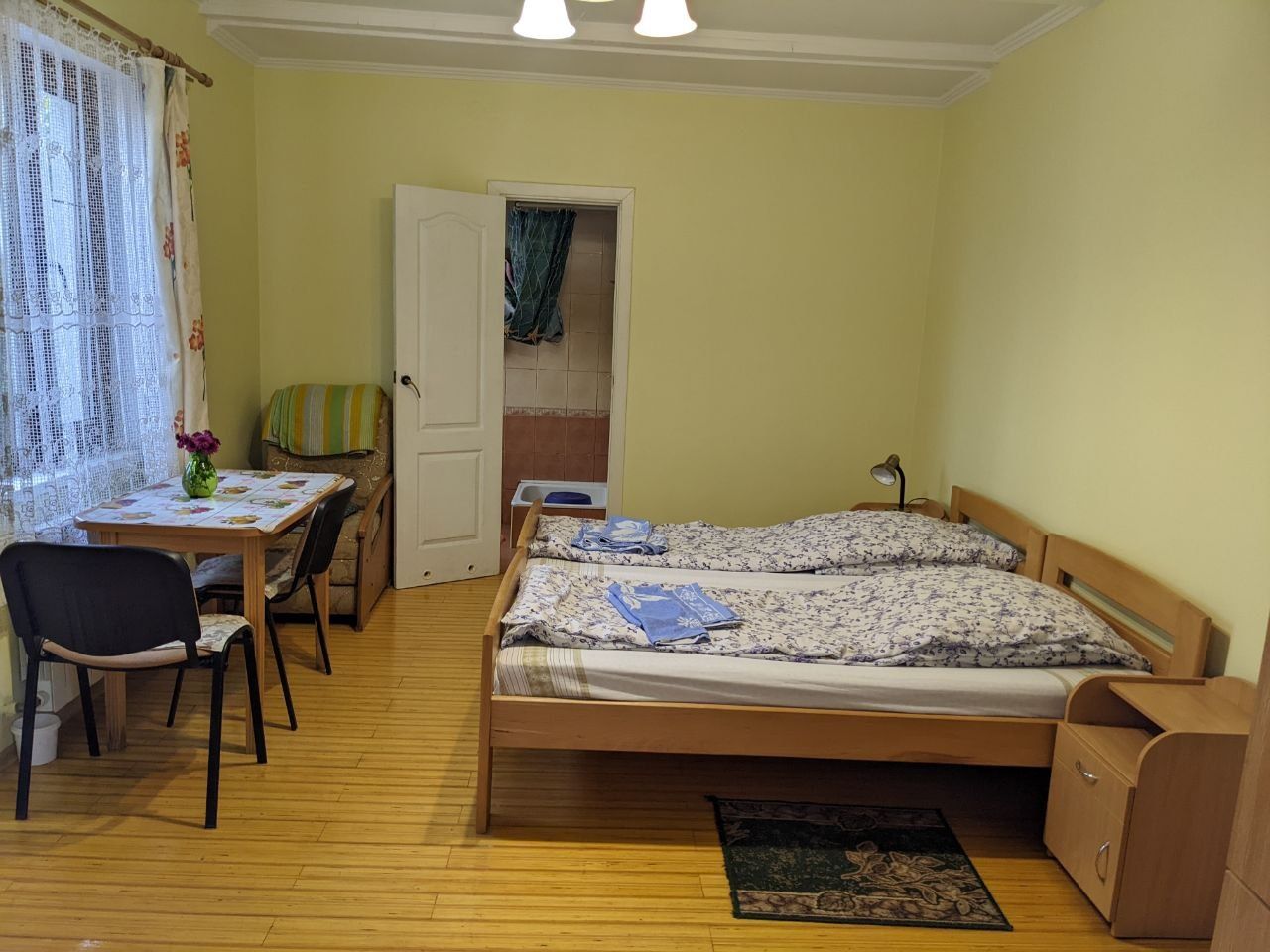 Центр! Трускавець. Вільно з 15.08