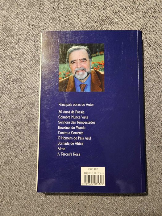 Livro “A Terceira Rosa”, de Manuel Alegre