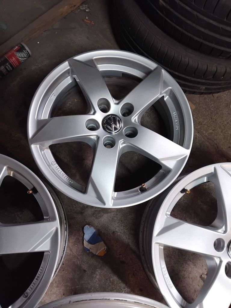 Felgi 16 5x112 Vw Golf T-Roc Passat Touran Caddy Jetta Eos