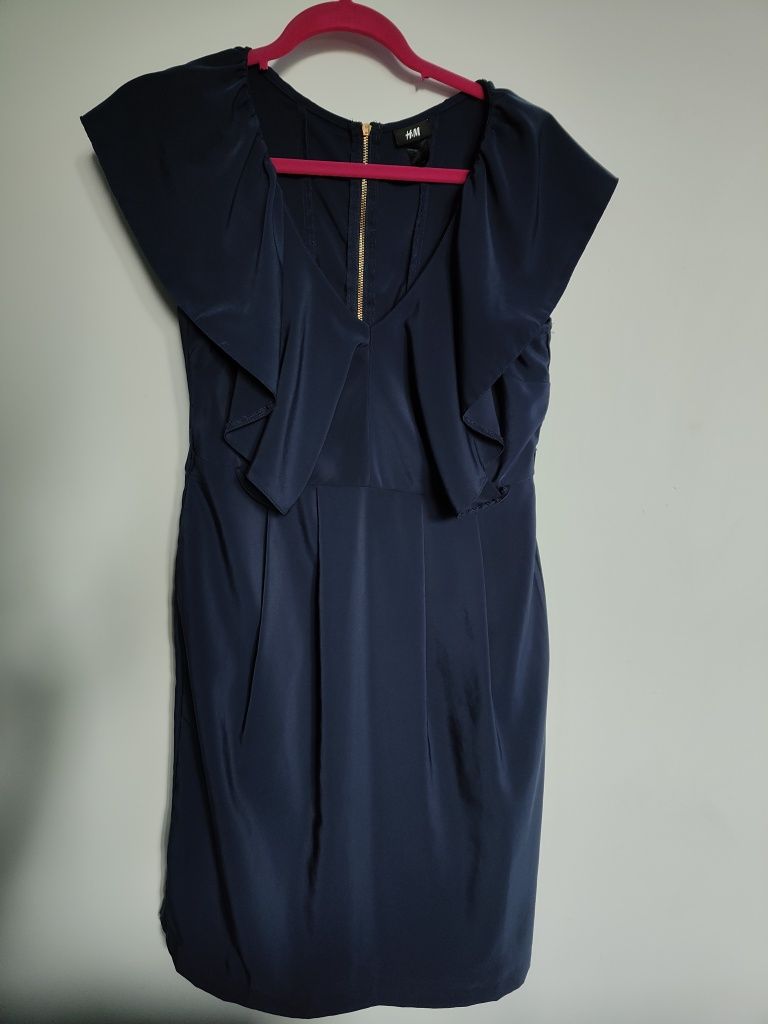 Granatowa sukienka suwak falbany rękawy bez rękawów H&M M