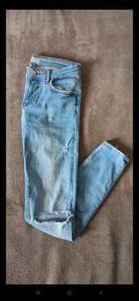 Niebieskie spodnie dżinsy jeansy Zara