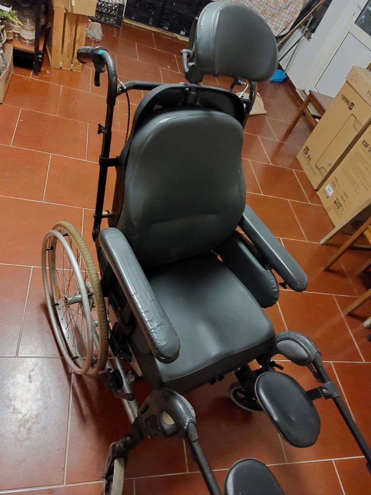 Cadeira rodas geriatrica