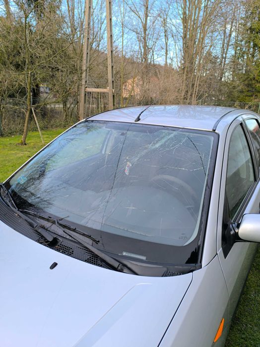 Sprzedam auto na części Ford Focus TDCI 2004 rok