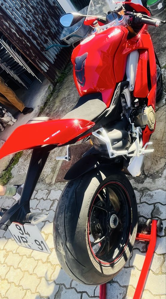Ducati Panigale V4s