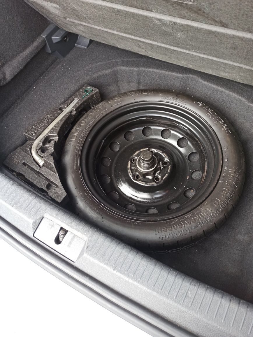 VW Golf 7   1.6 TDI