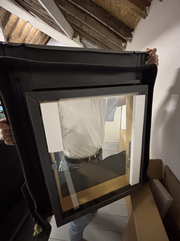 2 Claraboias Velux novas na caixa