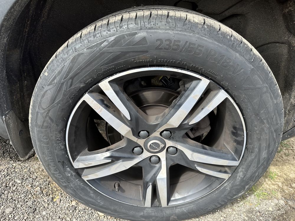 Continental  235/55 R18