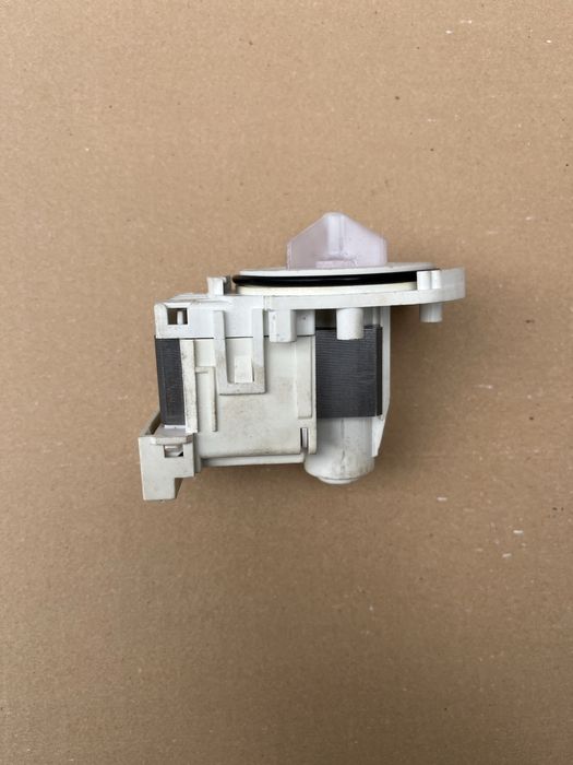 Зливний насос (помпа) 132611910 для пральної машини