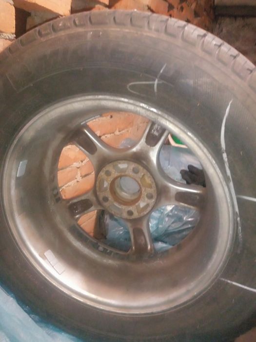 Opony Michelin 215,x65x16 + alufelgi