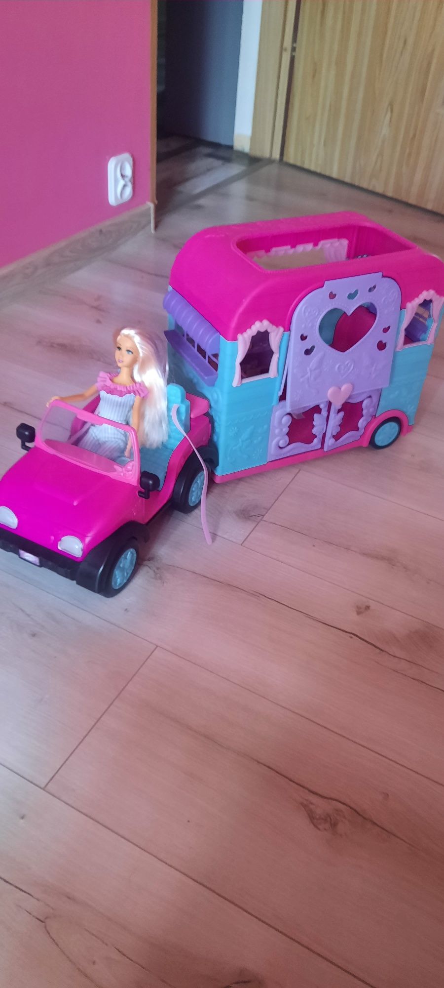 Przyczepa dla barbie