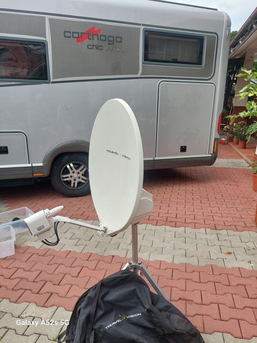Kamper. Antena sat automat. TRAVEL VISIONKemping