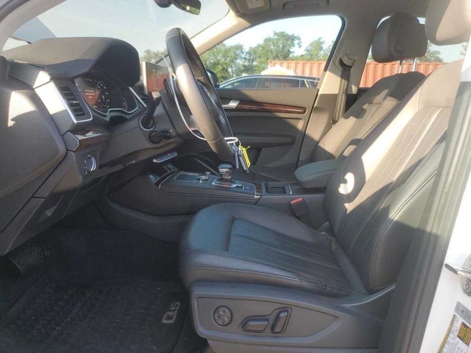 2020 Audi Q5 Premium PLUS