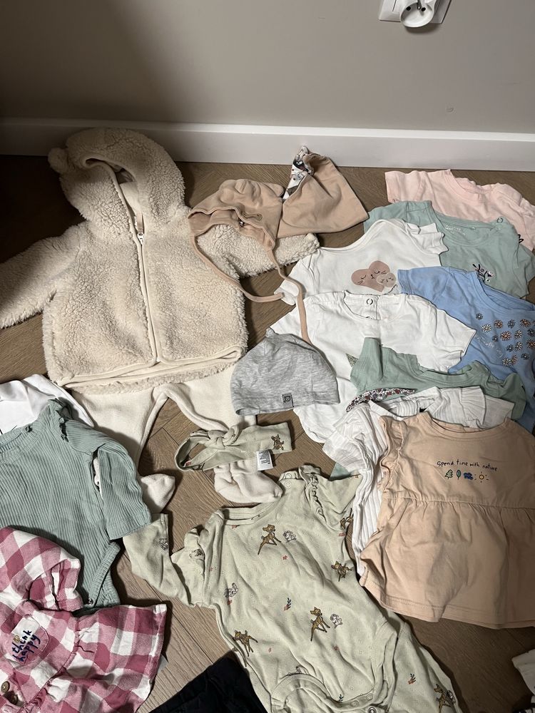 Paka ubrań rozm. 62 - ok 40 sztuk plus opaski, h&m, sinsay, reserved