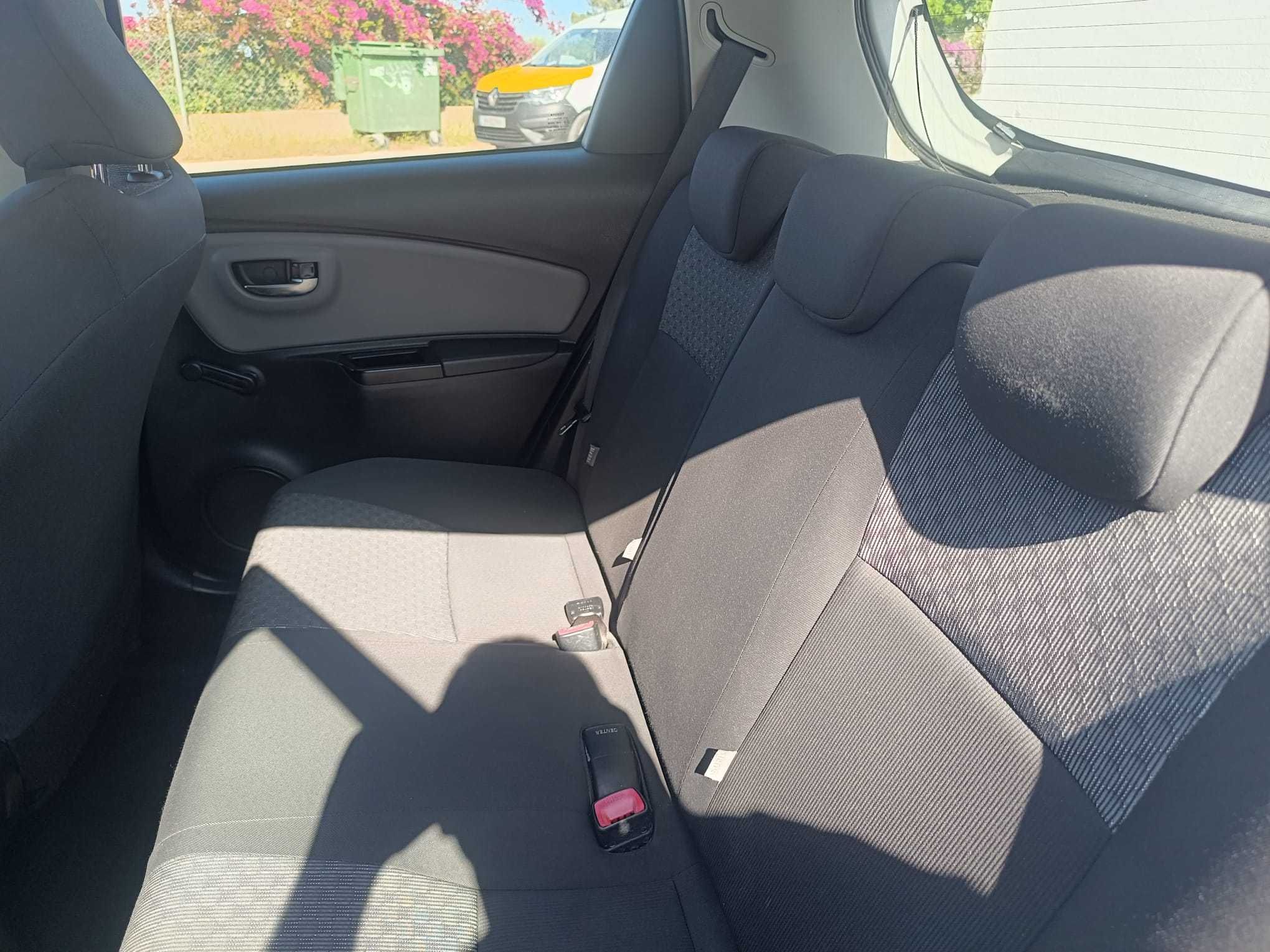 Toyota Yaris 1.0 VVT-i Comfort+PS Style+P.Techno
