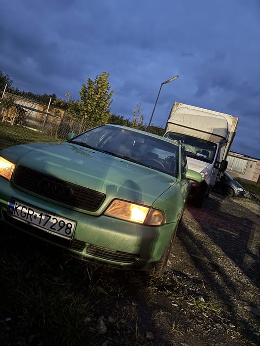 Audi a4 b5 1.8 125 km