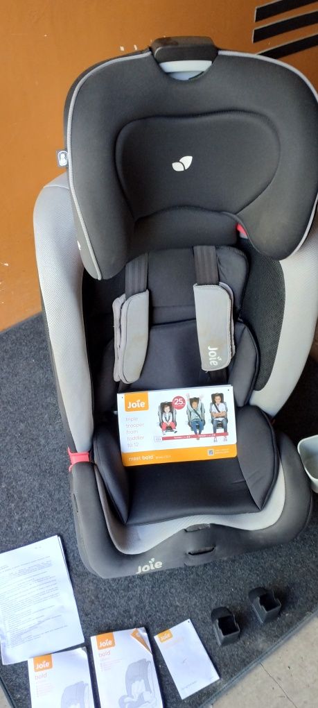 Fotelik dla dziecka Joie Bold z ISOFIX