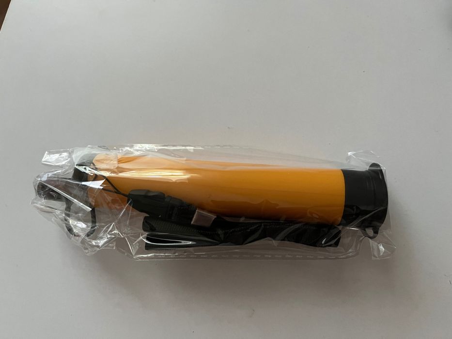 Персональний фільтр для води, для очищення води на природі