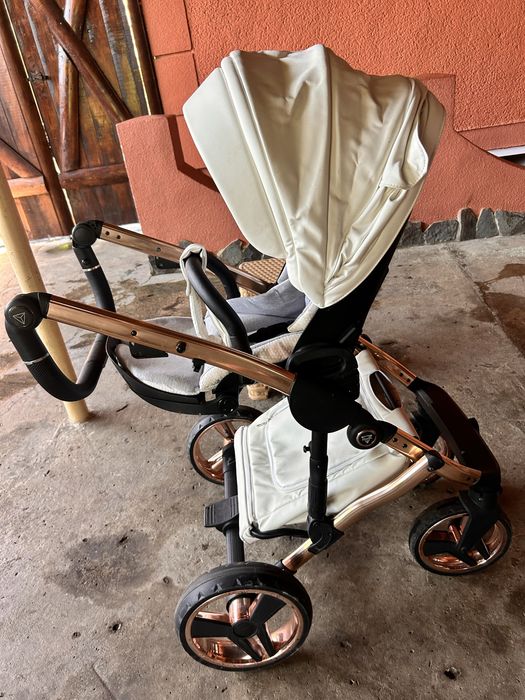 Дитяча коляска 3 в 1