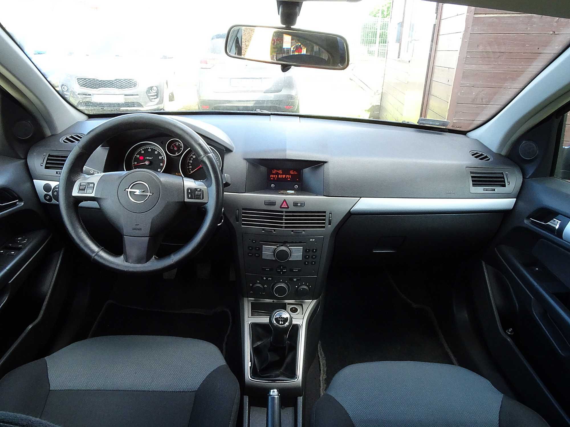 Opel ASTRA 1.4 GAZ / Klimatyzacja / Zarejestrowana