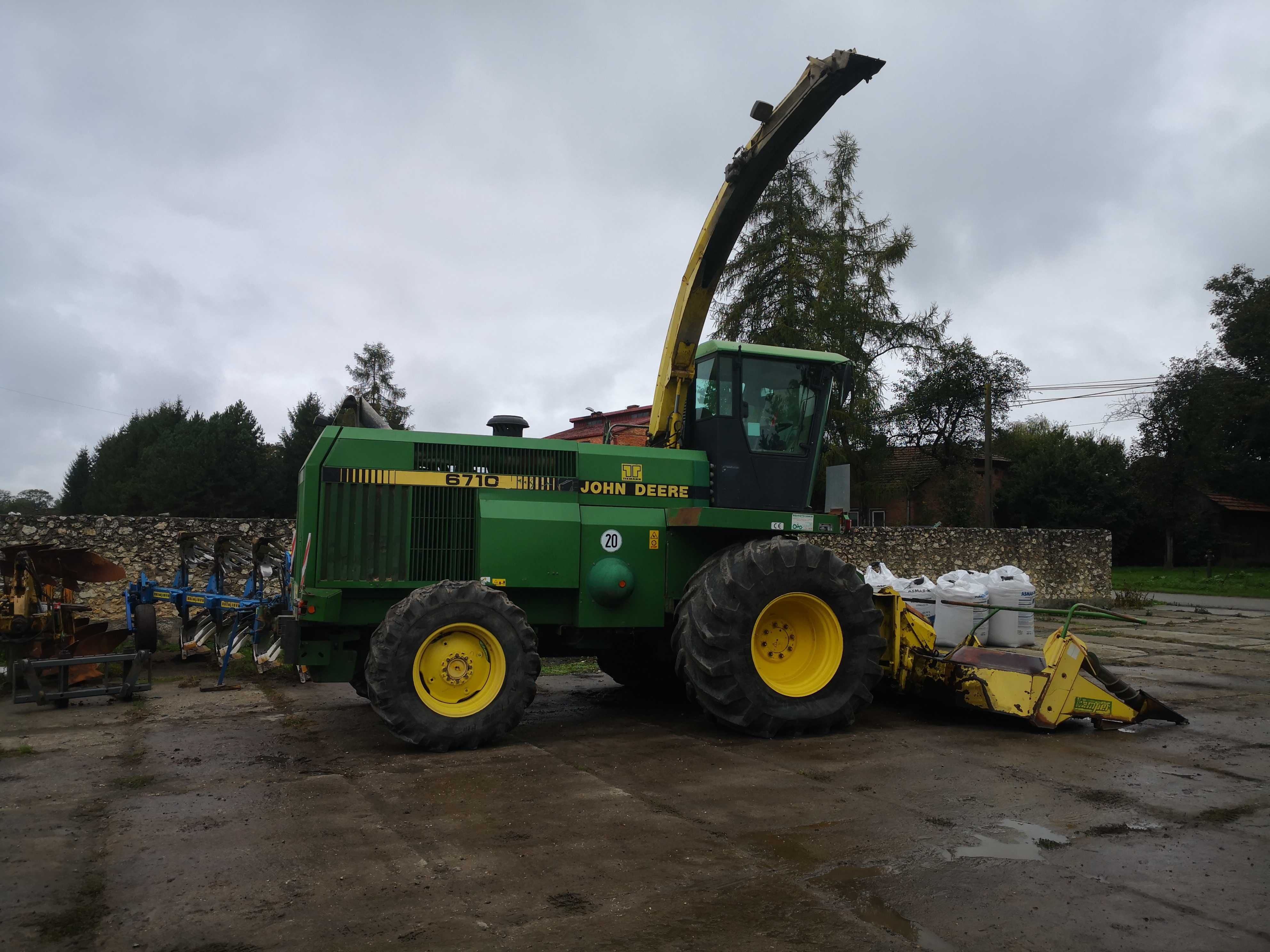 Sieczkarnia samojezdna John Deere 6710 z roku 1994r. sprzedam